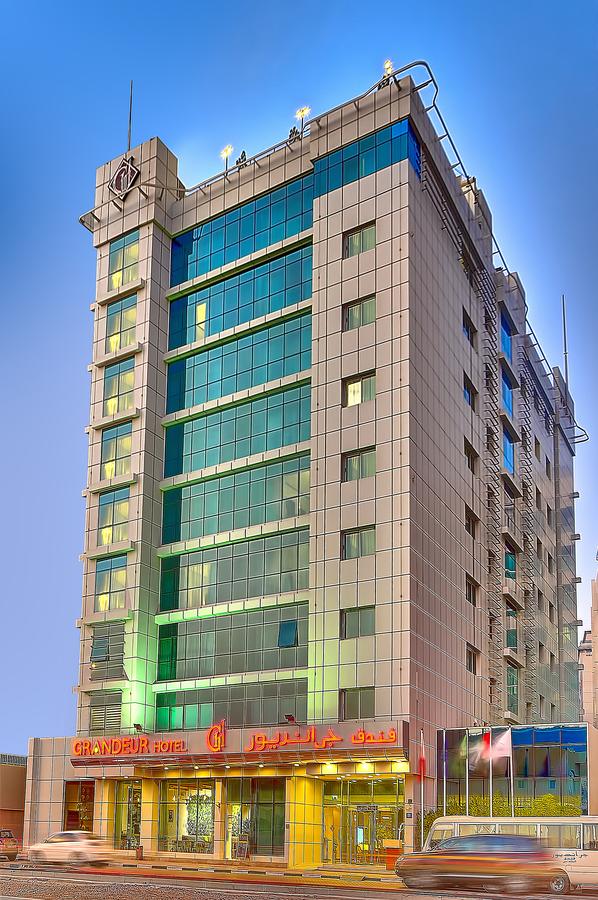 Grandeur Hotel