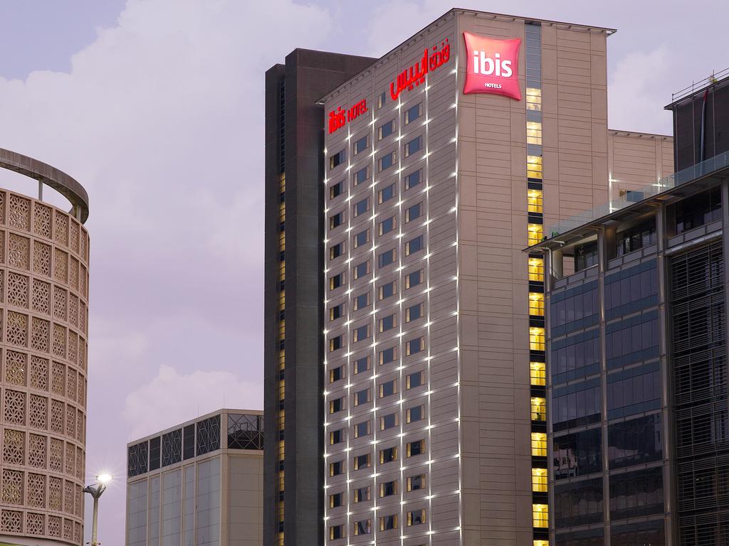 ibis One Central Hotel