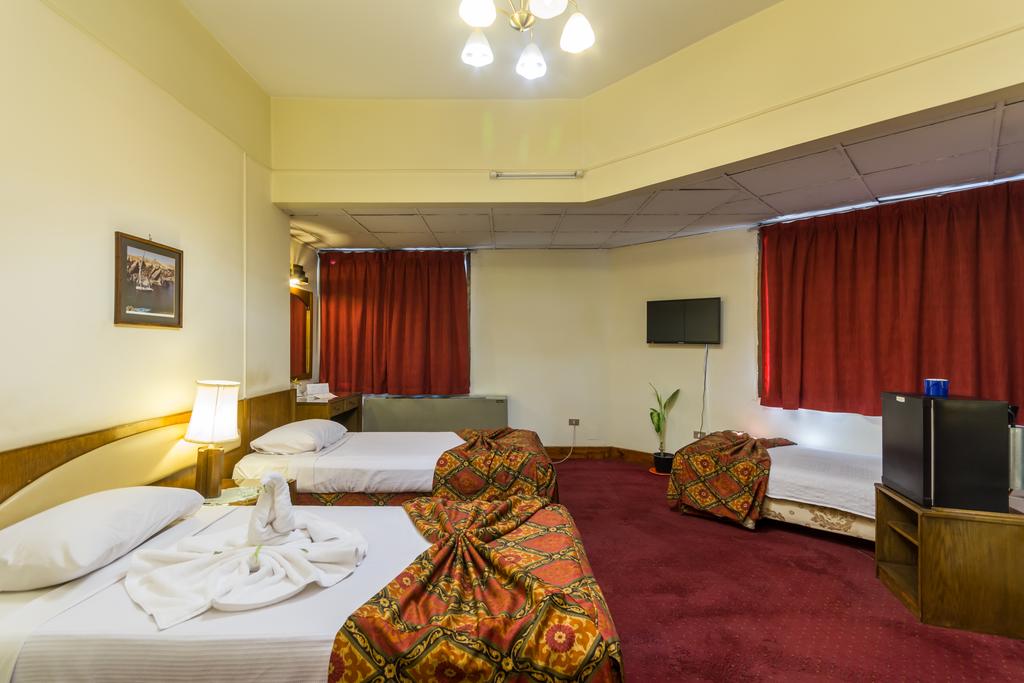 cairo khan hotel