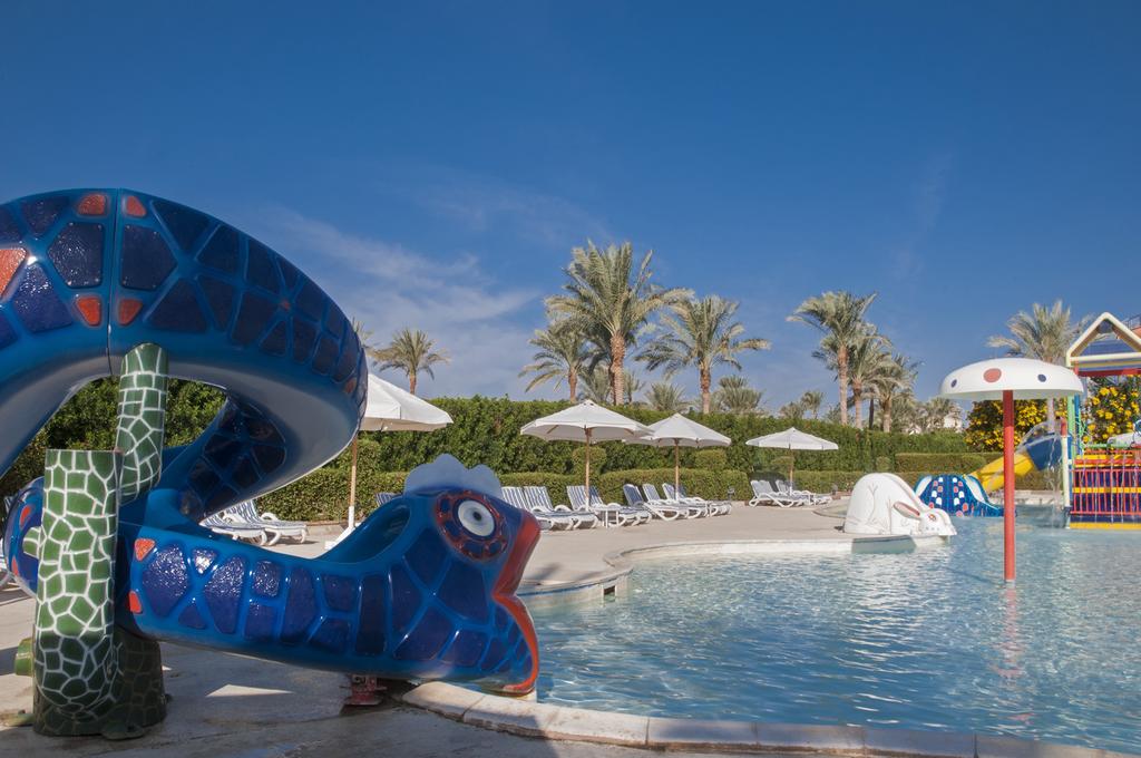 Continental Plaza Aqua Beach