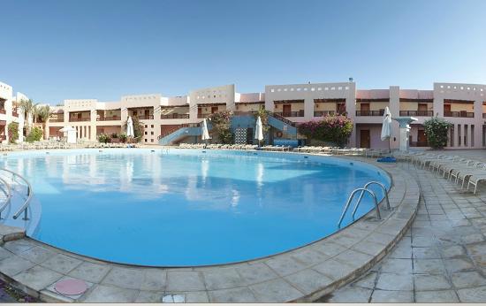 The Club Hotel