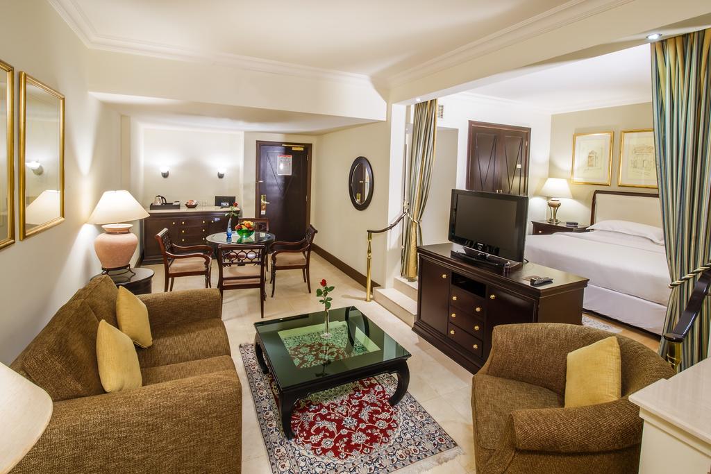 Grand Excelsior Hotel Deira (formerly Sheraton Deira)