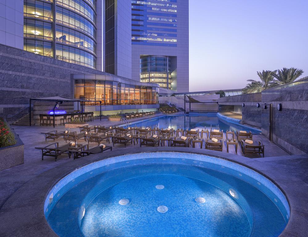 Jumeirah Emirates Towers Hotel