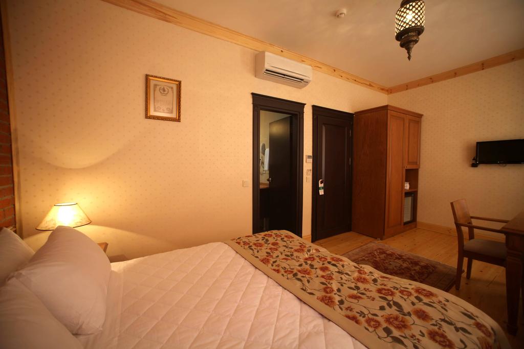 Lalinn Hotel