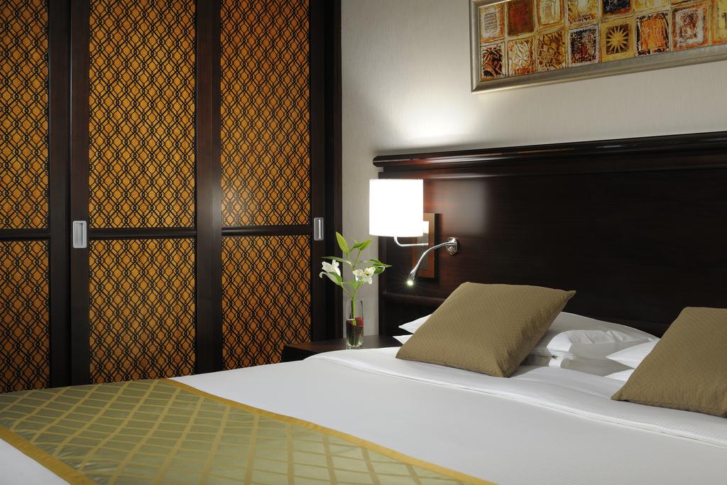 Ramada Jumeirah Hotel