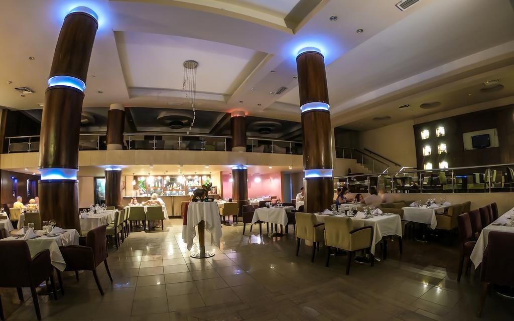 Regency Plaza Aqua Park & Spa Resort