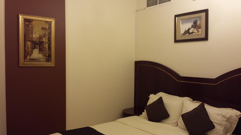 Royal Crown Suites