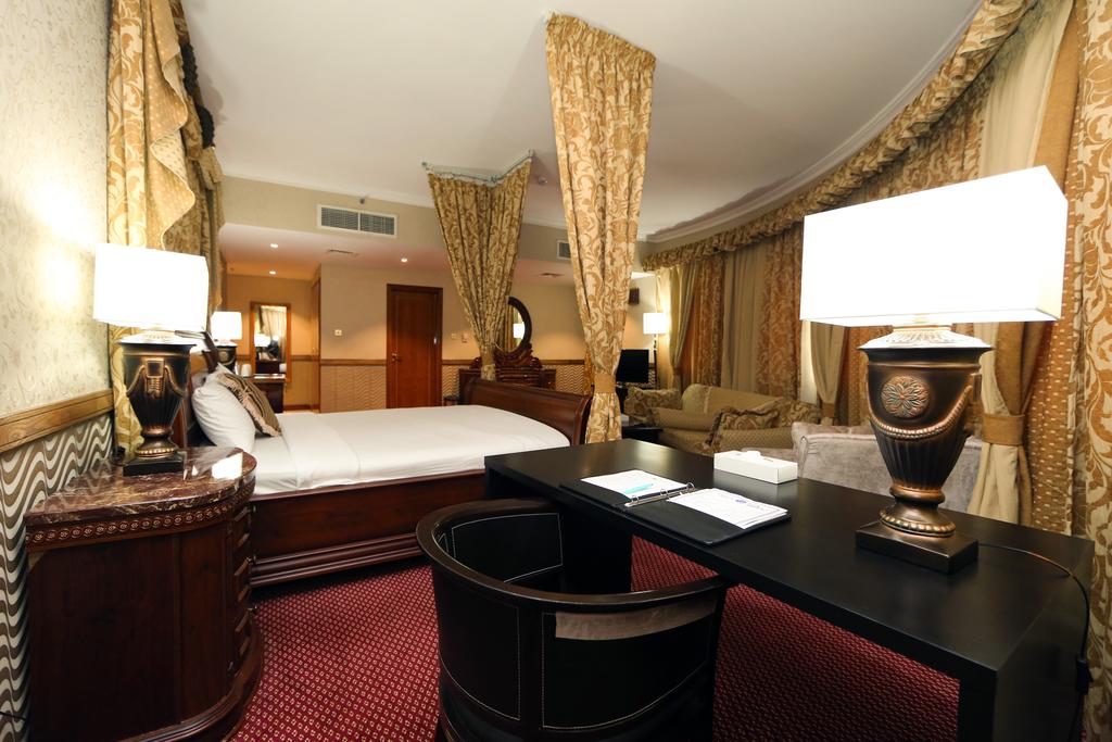 Delmon Hotel