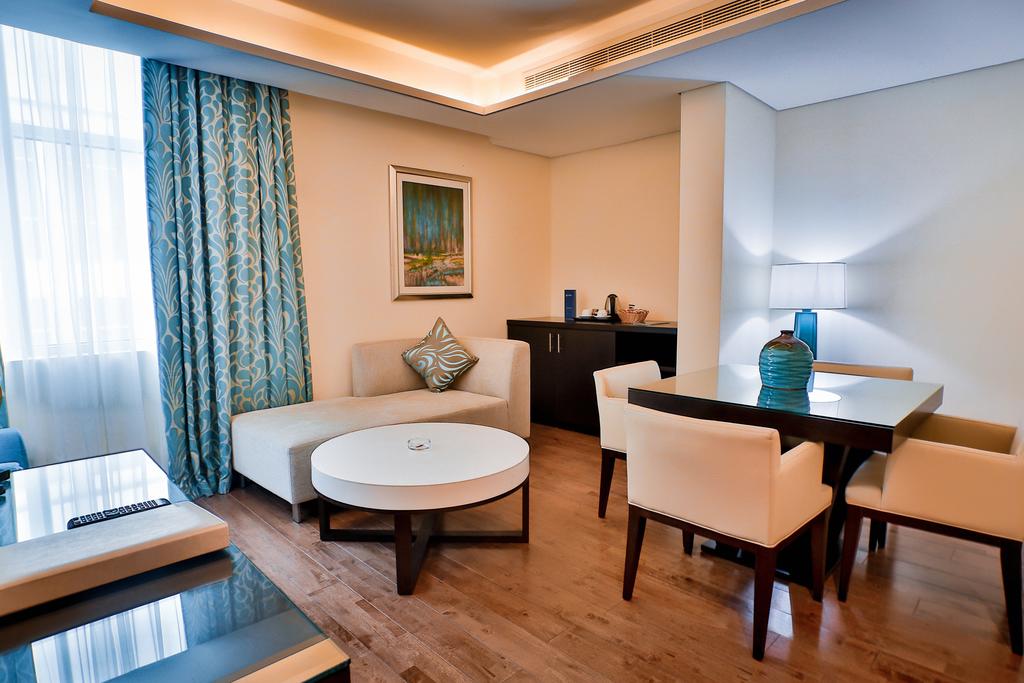Signature Hotel