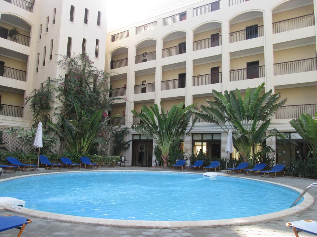 Sol Y Mar Ivory Suites
