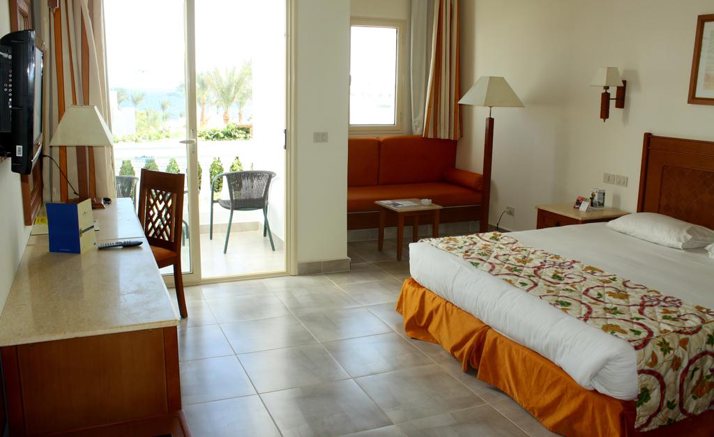 Sunrise Select Diamond Beach Resort