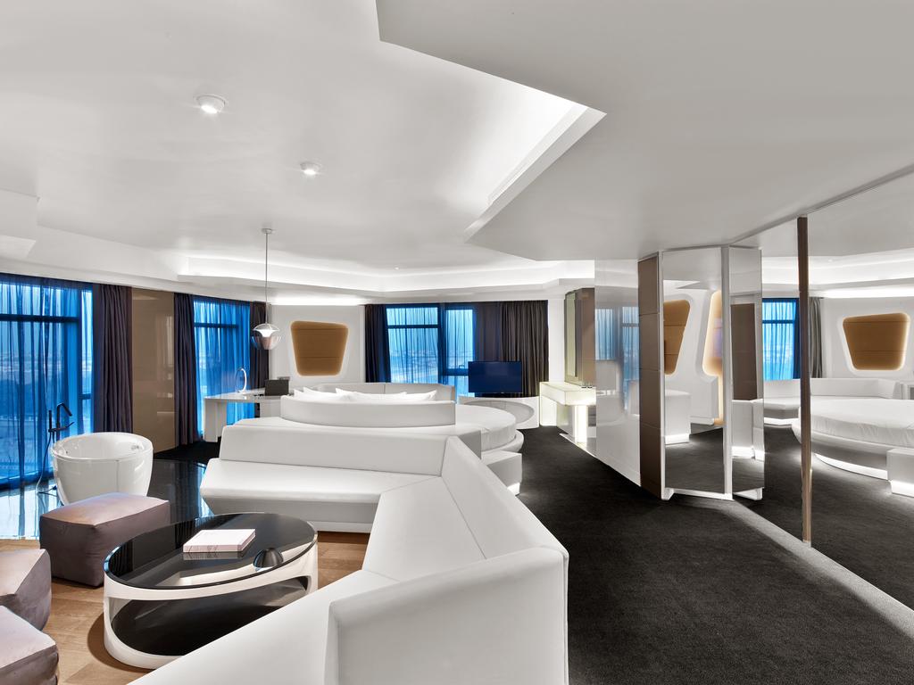 W Dubai Al Habtoor City