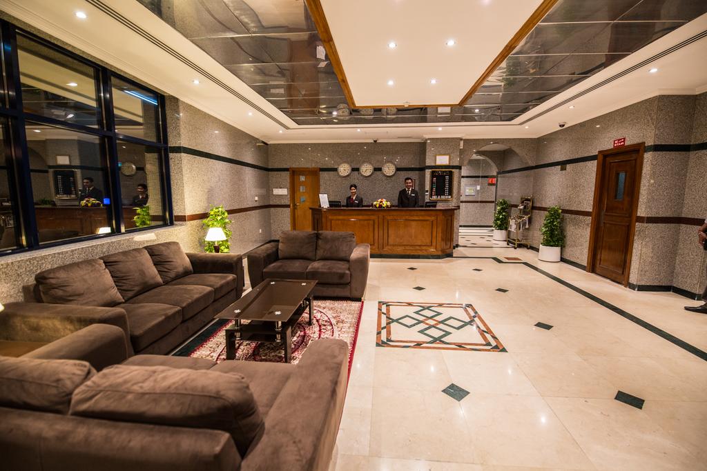 London Creek Hotel Apartments