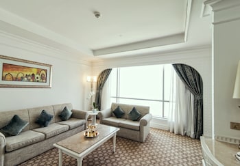 Habtoor Grand Resort, Autograph Collection