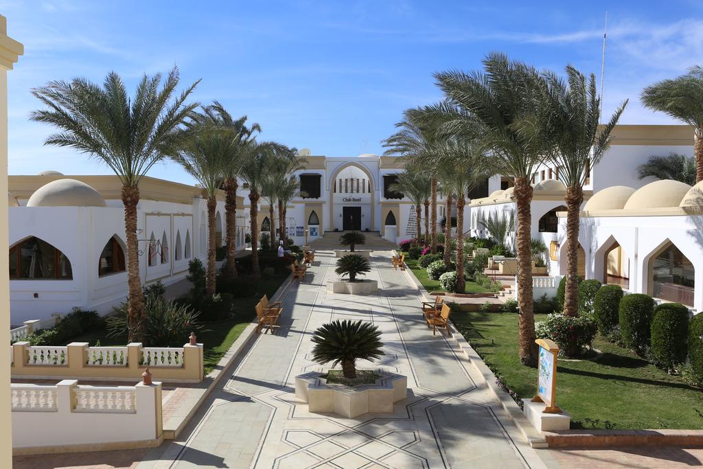 Club Reef Hotel