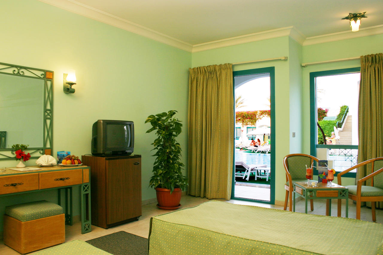 Falcon Hills Hotel