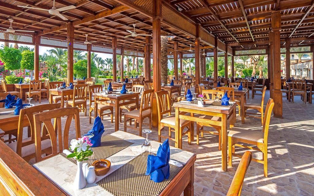 Hawaii Le Jardin Aqua Resort - Families and Couples Only