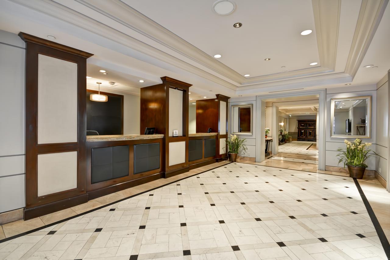 Hilton Checkers Los Angeles