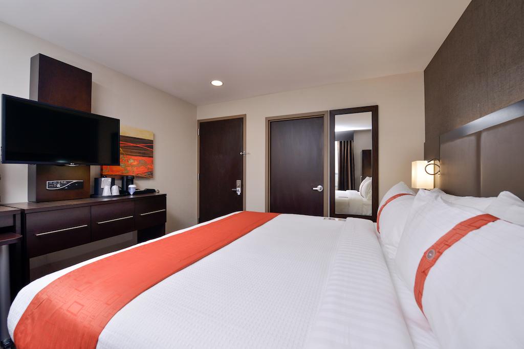 Holiday Inn Express New York Jfk Airport Area