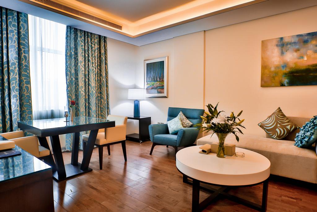 Signature Hotel