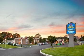 Holiday Inn Lockport Hotel