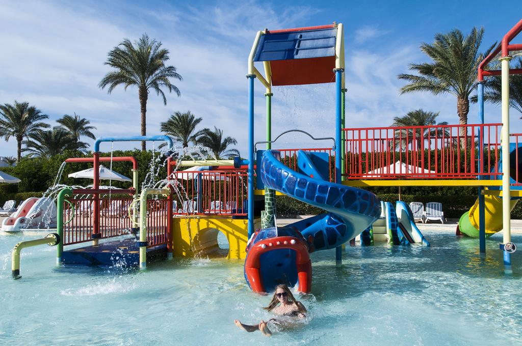 Continental Plaza Aqua Beach