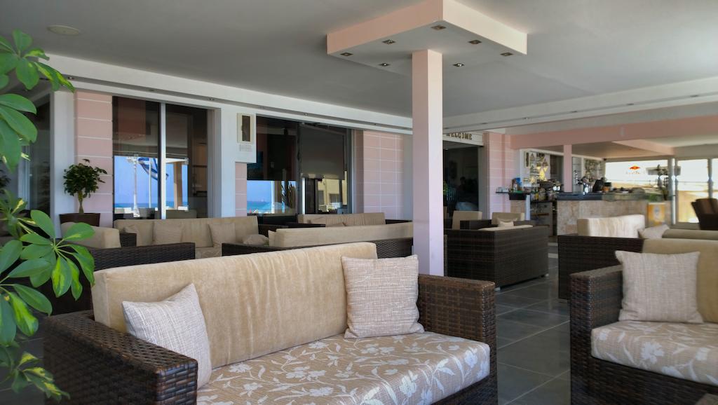 Flamingo Beach Hotel