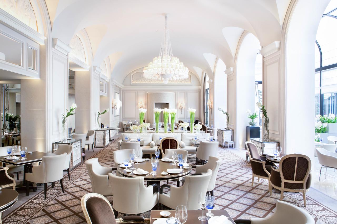 Four Seasons Hotel George V, Paris