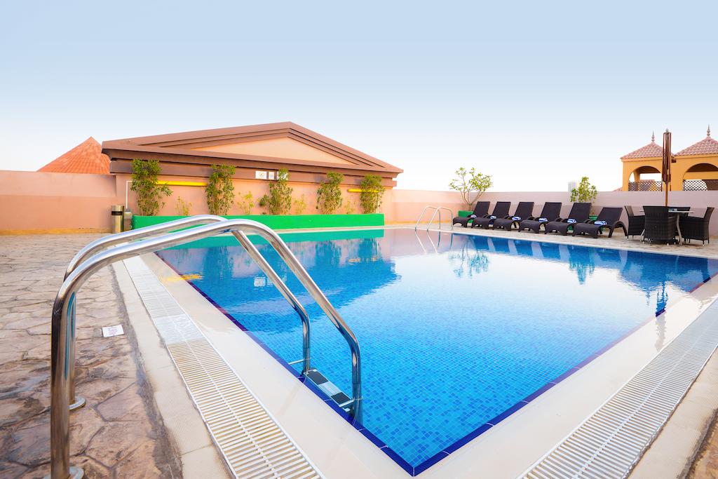 Golden Tulip Al Barsha Hotel