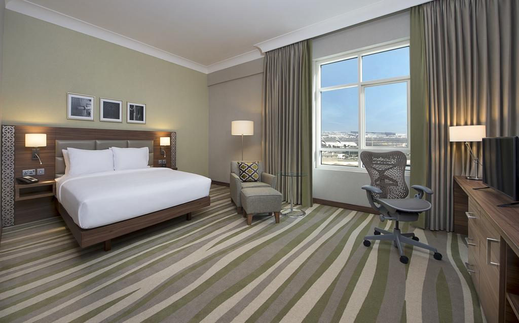 Hilton Garden Inn Dubai Al Muraqabat