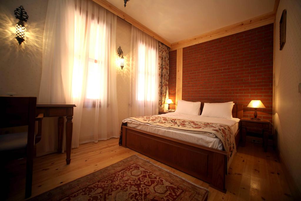 Lalinn Hotel