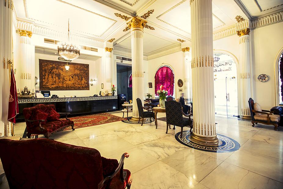Paradise Inn Windsor Palace Hotel