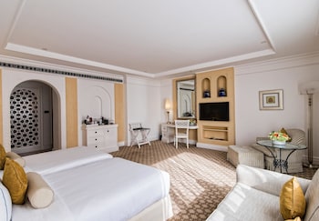 Habtoor Grand Resort, Autograph Collection