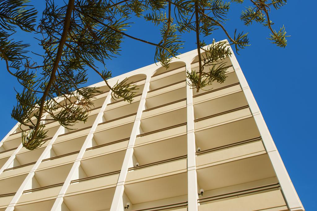 Ajax Hotel