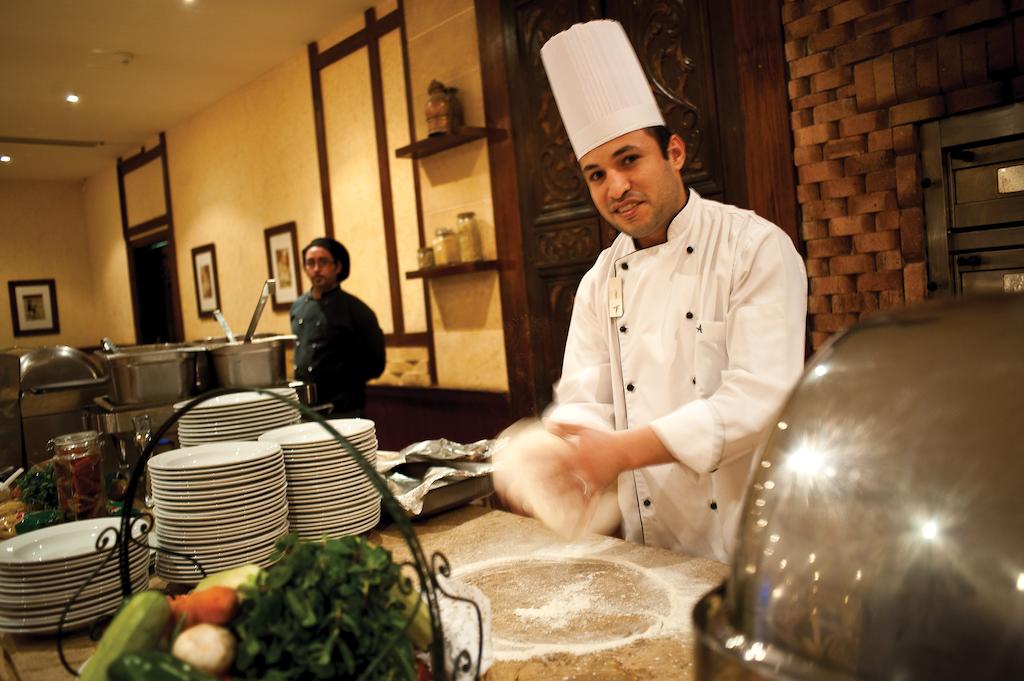 Amwaj Oyoun Resort & Spa