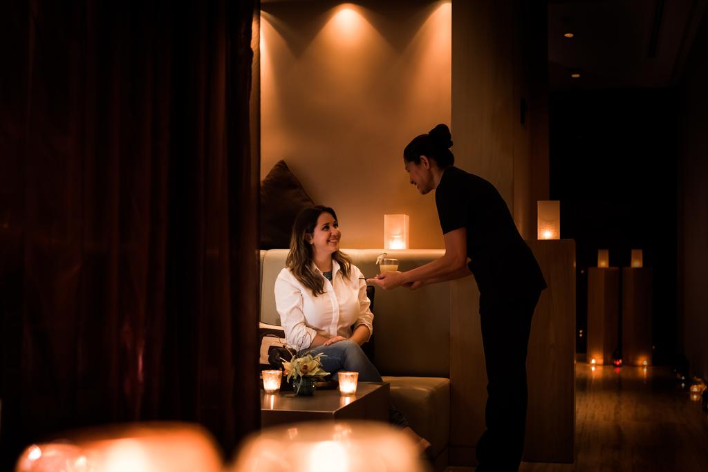 Dubai Marriott Harbour Hotel & Suites