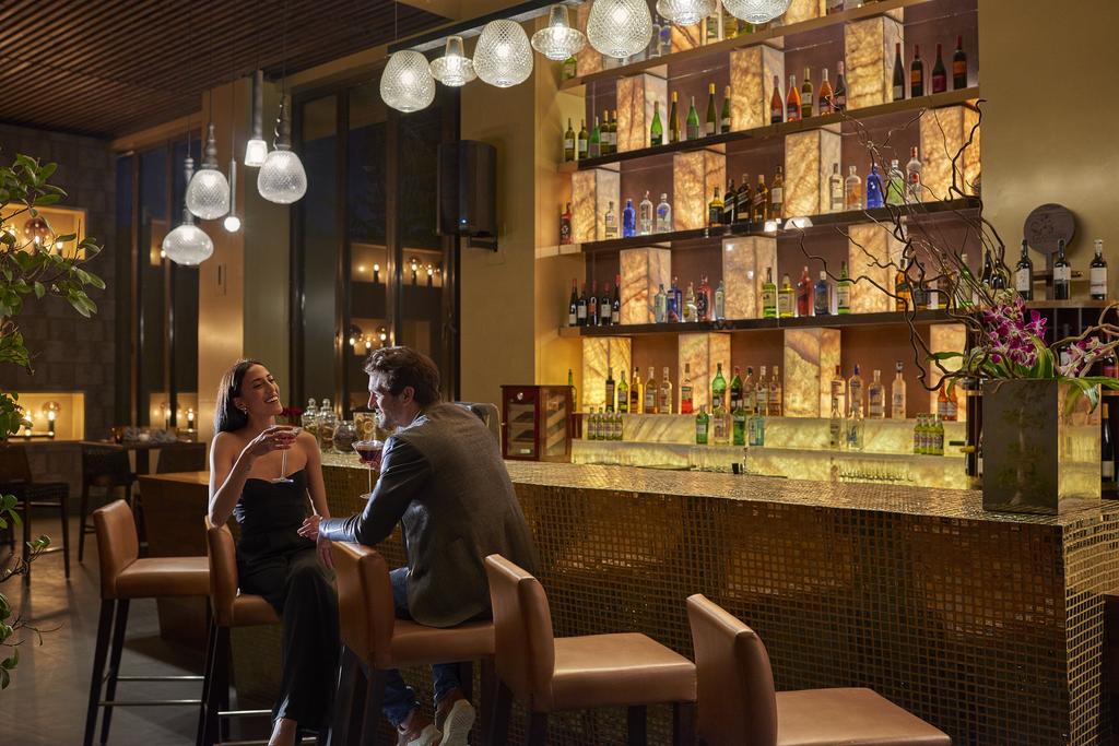 Dusit Thani LakeView Cairo