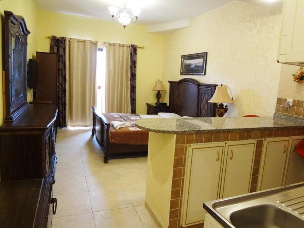 OYO 151 Hafez Hotel Apartment by Gemstones