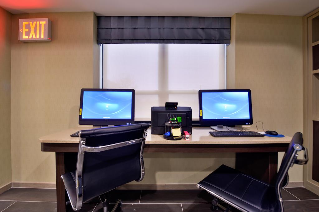 Holiday Inn Express New York Jfk Airport Area