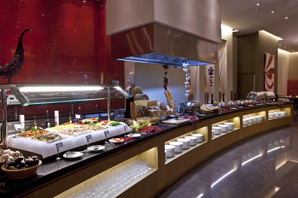 Hotel ibis Dubai Mall of the Emirates