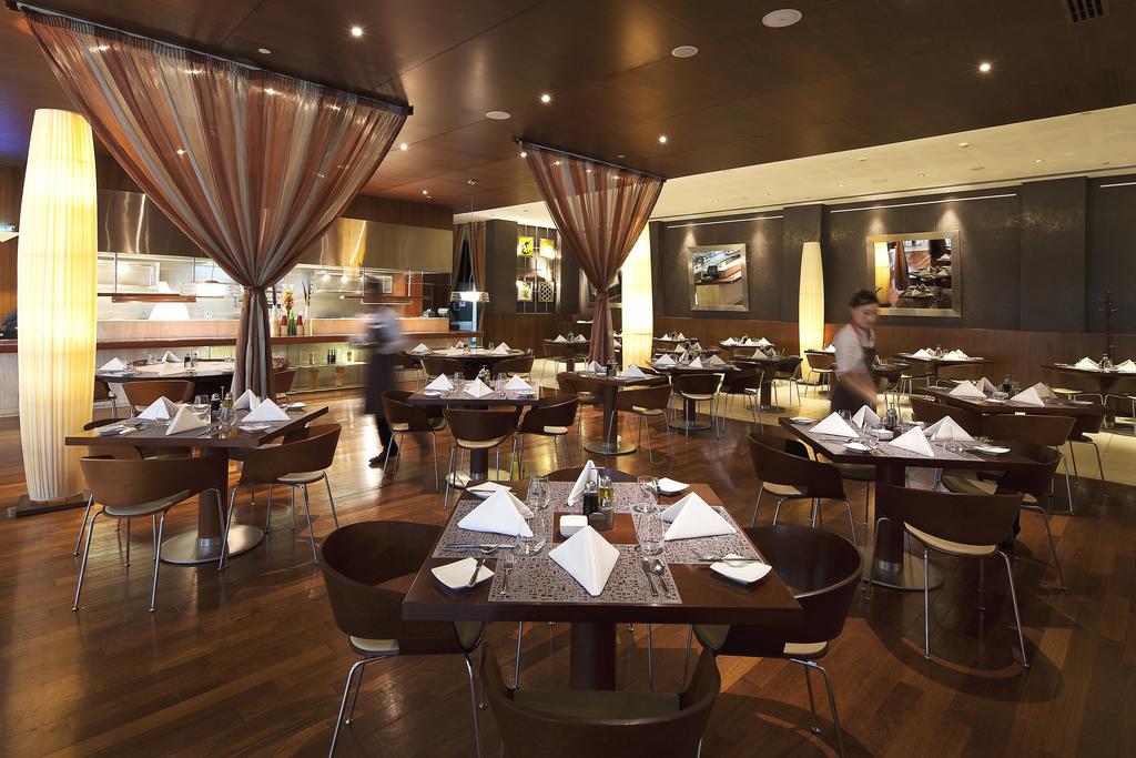 Ibis World Trade Centre Dubai Hotel