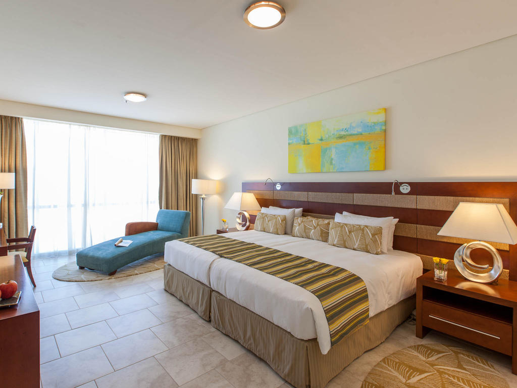 Hotel Oasis Beach Tower Serviced