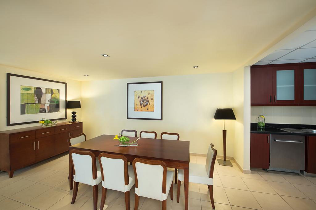 Ramada Plaza Jumeirah Beach