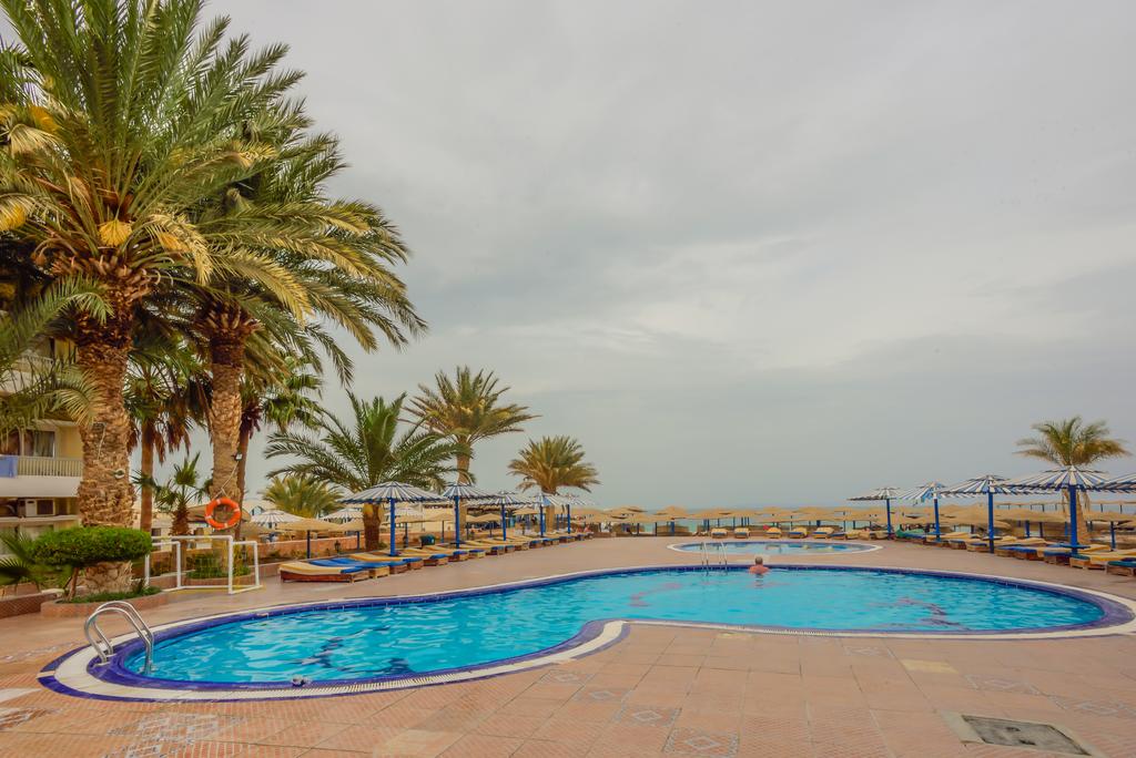 Empire Beach Resort