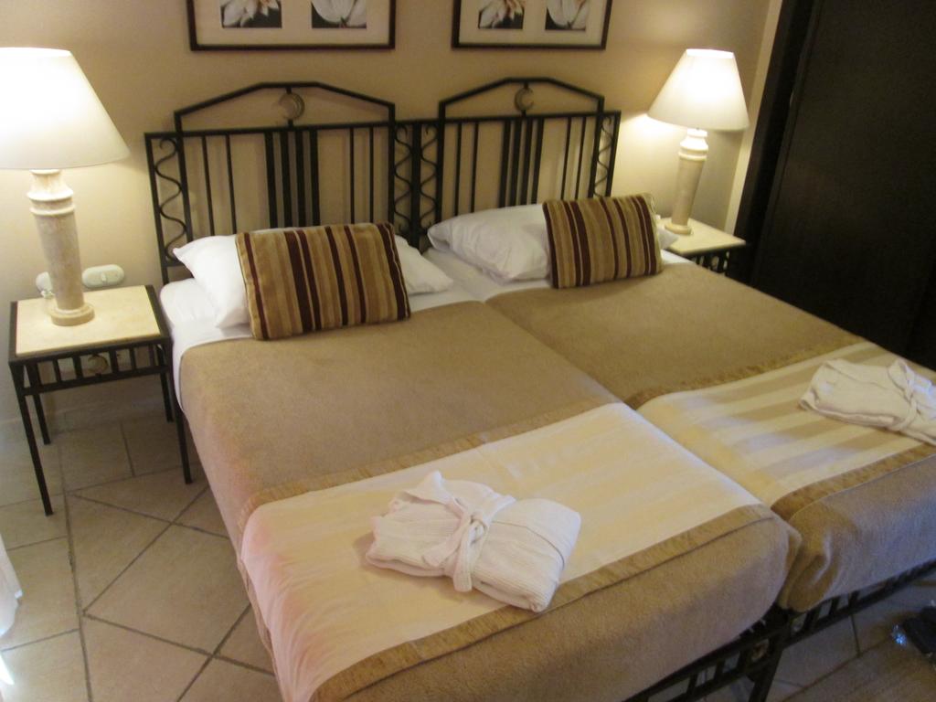 Sol Y Mar Ivory Suites