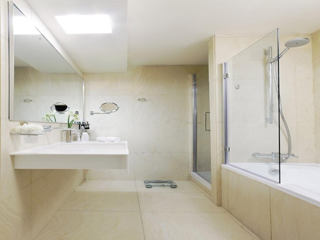 The Radisson Blu Residence, Dubai Marina