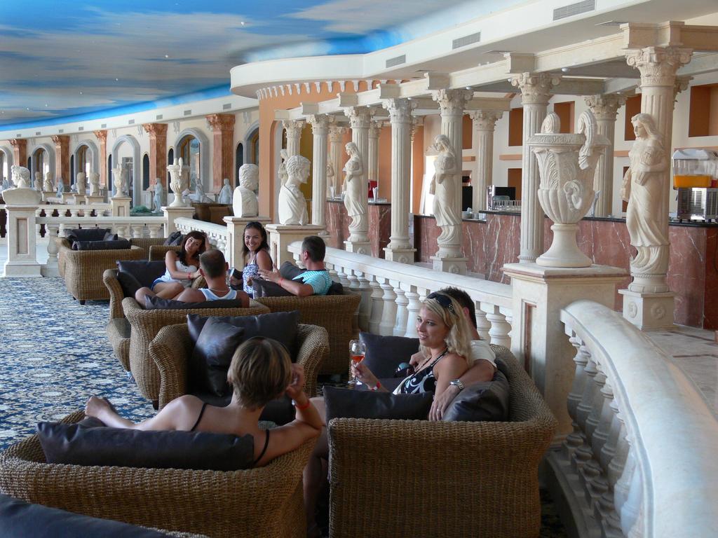 Titanic Palace