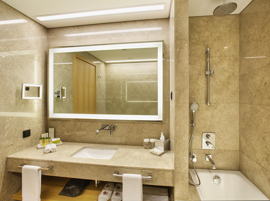 DoubleTree by Hilton Hotel Istanbul - Avcilar