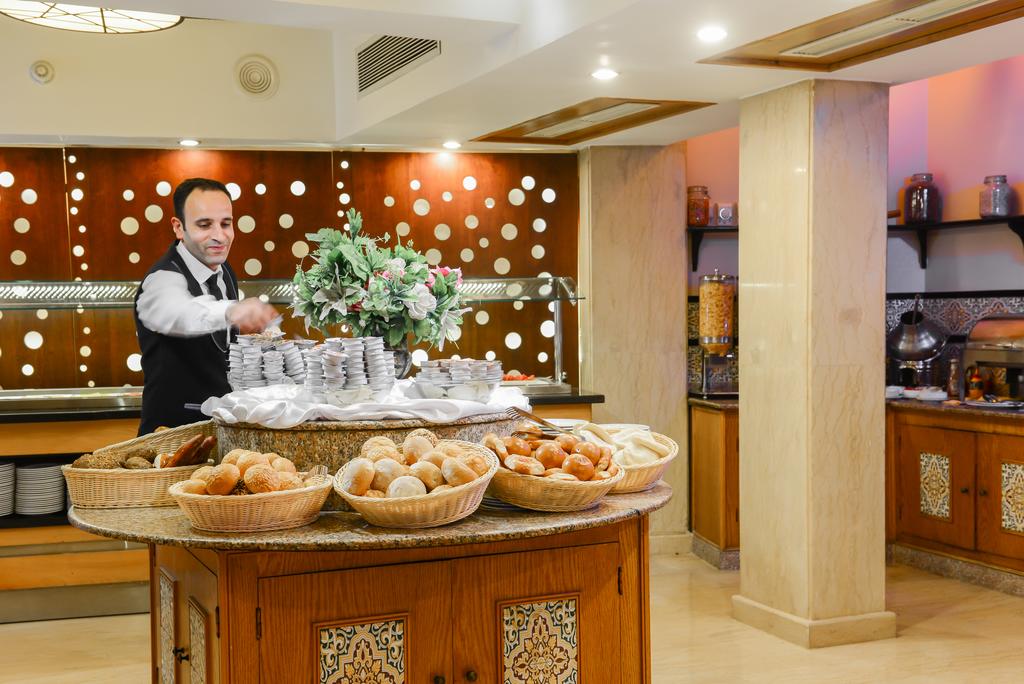 Golden Tulip Flamenco