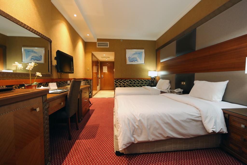 Delmon Hotel